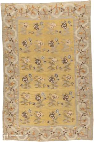 Bessarabian carpet, USSR, circa 1890, 9'0" x 5'9", ref 02260
