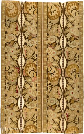 Needlepoint carpet, France, circa 1900, 3'10" x 2'6", ref 02370