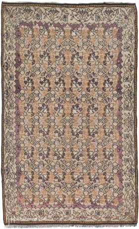Bessarabian carpet, USSR, circa 1910, 10'4" x 6'4", ref 02583
