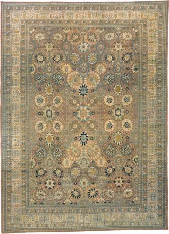 Tabriz carpet, North-West Persia, circa 1890, 20'6" x 14'8", ref 07125
