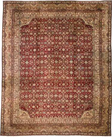 Agra carpet, India, circa 1870, 19'5" x 15'4", ref 09005