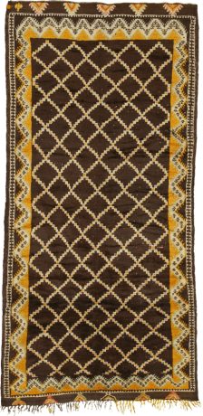 Tazenakht, Berber carpet, Morocco, circa 1940, 8'11" x 4'3", ref 15155