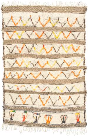 Azilal, Berber carpet, Morocco, circa 1950, 6'4" x 4'3", ref 15451