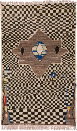 Tazenakht, Berber carpet, Morocco, circa 1950, 7'0" x 4'5", ref 15464