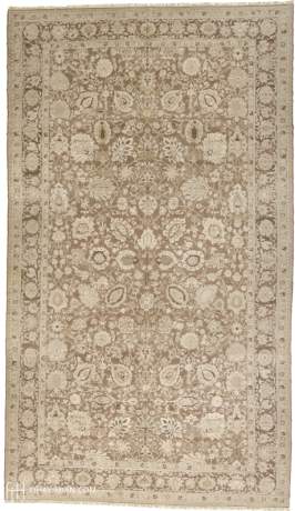 Shah Abus, Tabriz carpet, China, circa 2002, 23'10" x 13'9", ref 16116