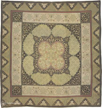 Bessarabian carpet, USSR, circa 1810, 10'8" x 10'0", ref 22081