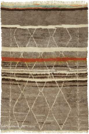 Beni Ourain, Berber carpet, Morocco, circa 2006, 11'10" x 8'3", ref 15203